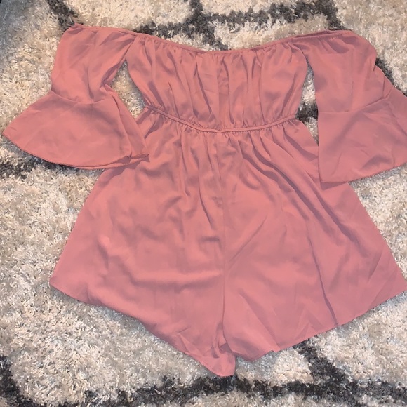 2 ROMPER BUNDLE/ Pink chiffon & black floral- NO FURTHER DEDUCTIONS - Picture 3 of 7